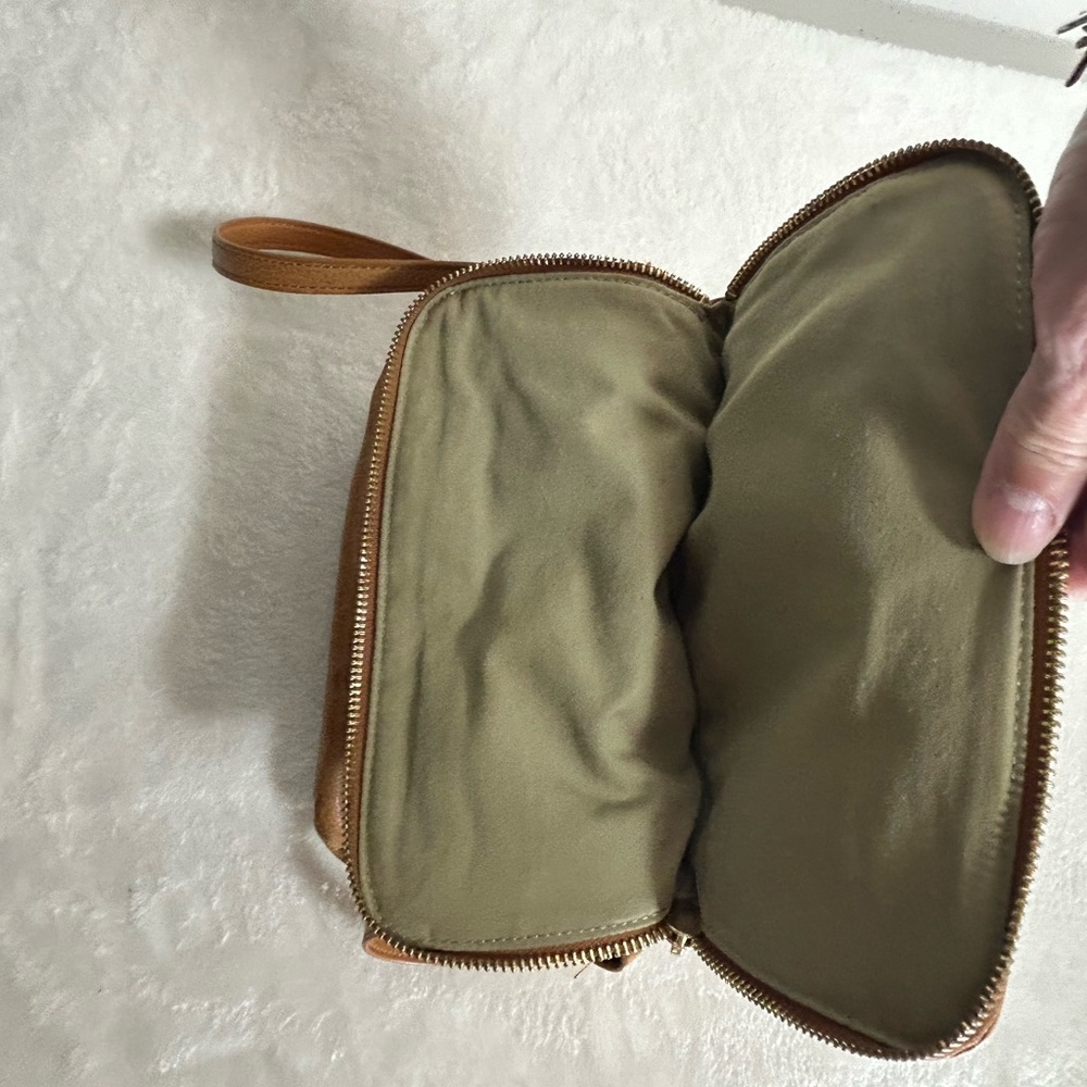 Margot Classic Soft Brown Leather Boho Crossbody Bag & Adjustable Shoulder Strap - Picture 7 of 13